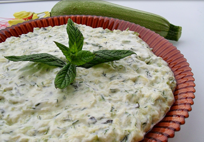 Zucchini-Salad-with-Yogurt